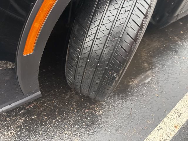 Used 2023 Honda CR-V EX-L image 11