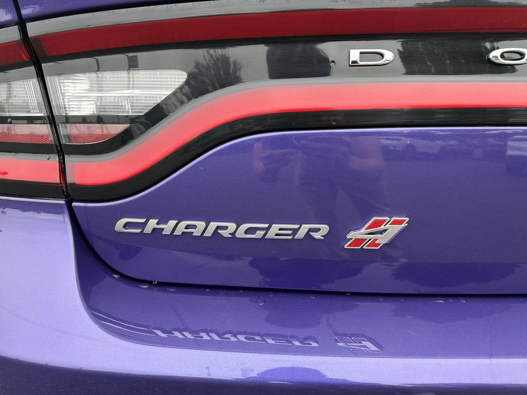 Used 2019 Dodge Charger SXT w/ Plus Group AWD/4WD image 32
