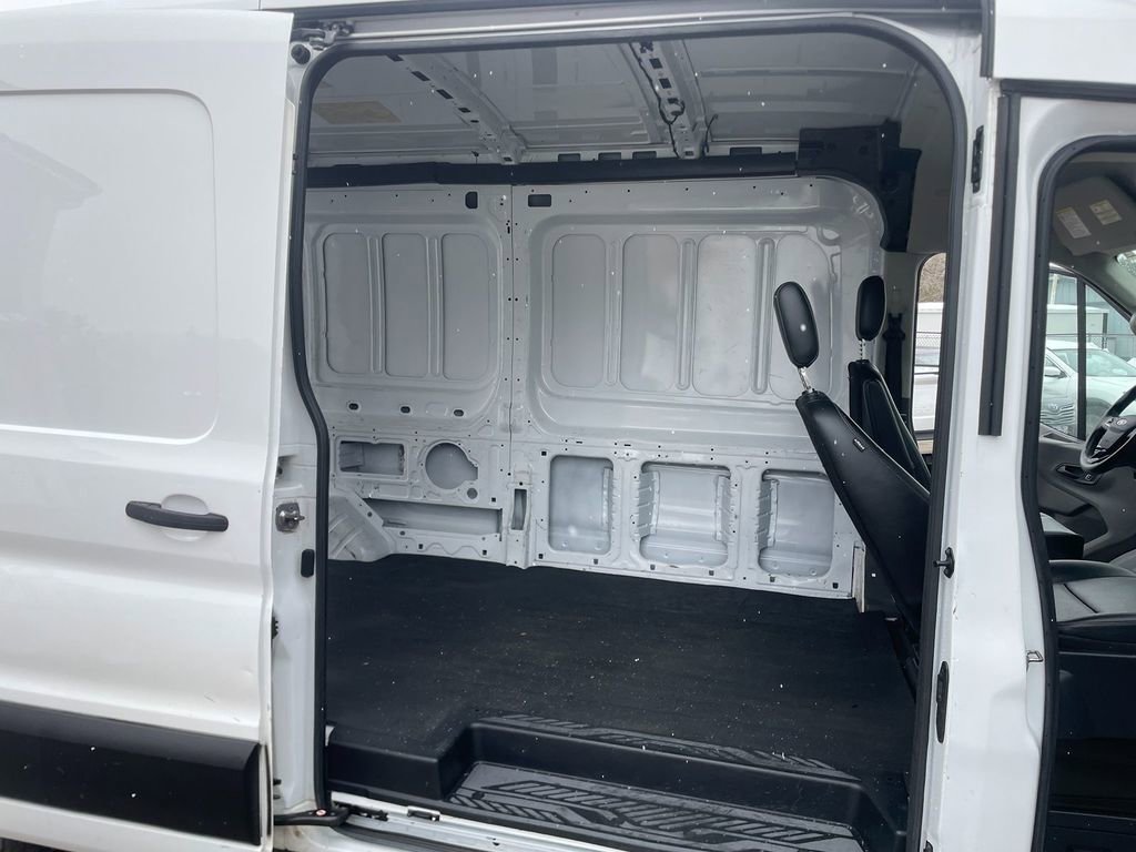 Used 2022 Ford Transit 250 Medium Roof image 25