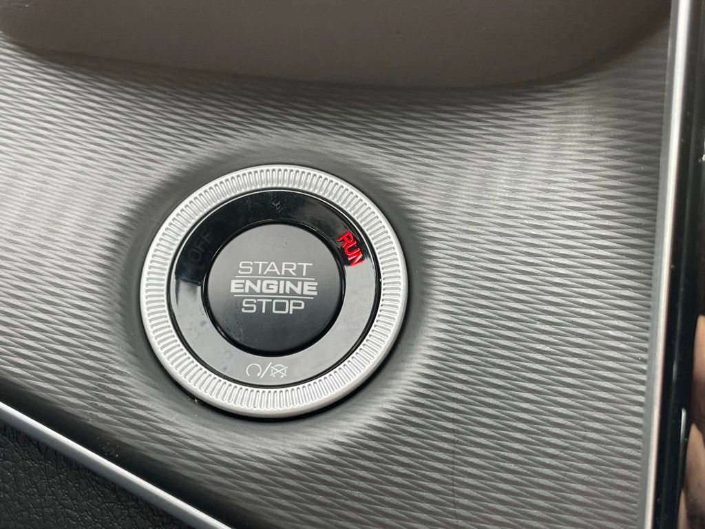 New 2025 Jeep Grand Cherokee L Altitude image 34