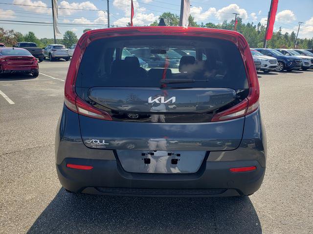 Certified 2022 Kia Soul LX FWD image 5