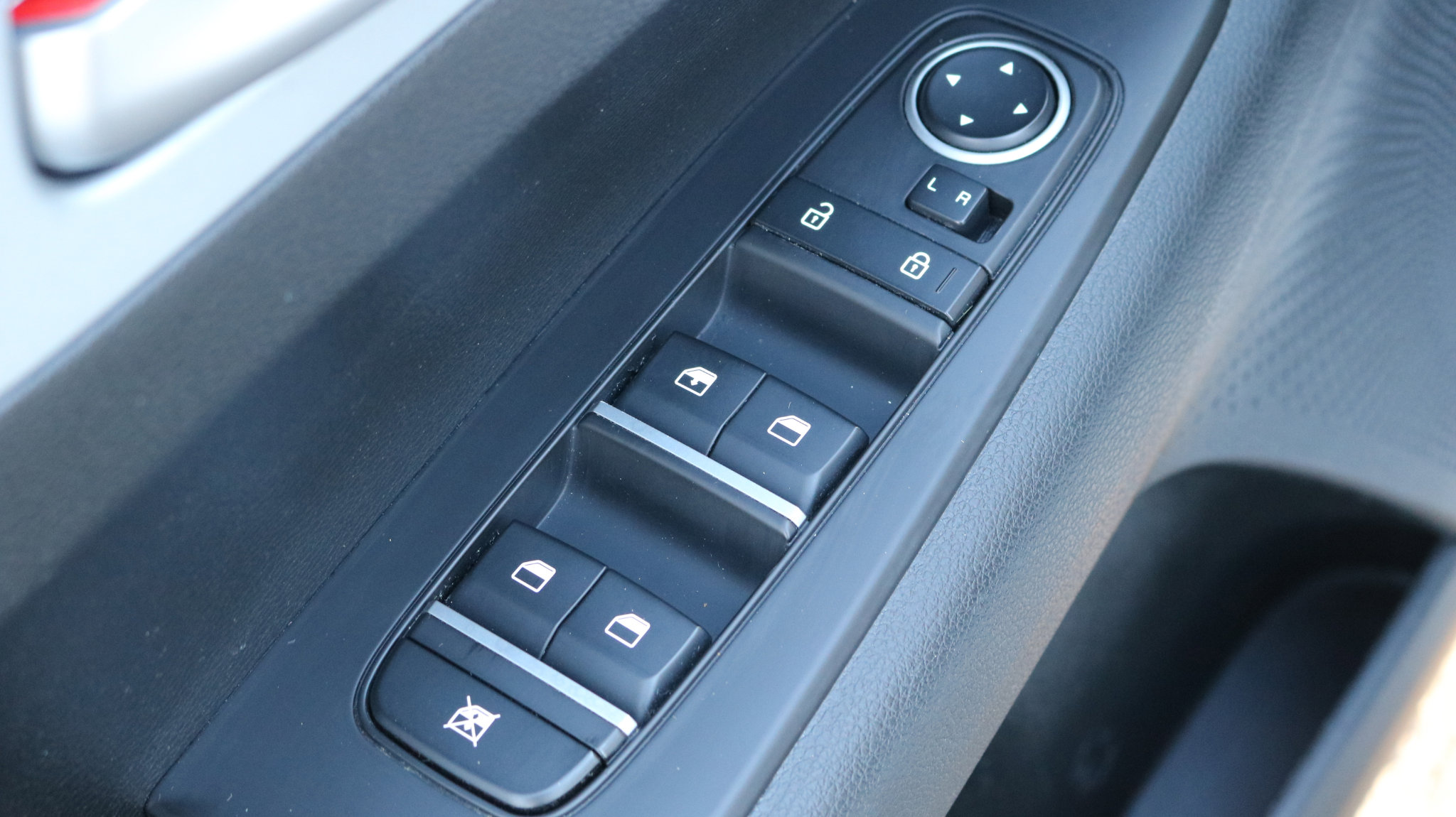 Used 2023 Kia Forte LXS image 13