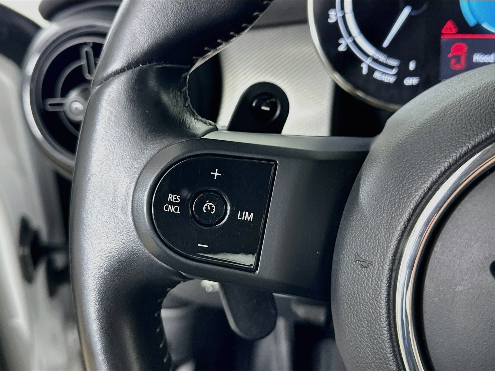 Used 2024 MINI Cooper S FWD image 17