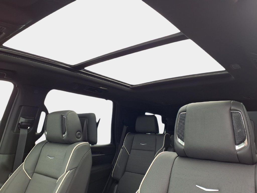New 2026 Cadillac Escalade Sport w/ LPO, ONYX Package RWD image 17