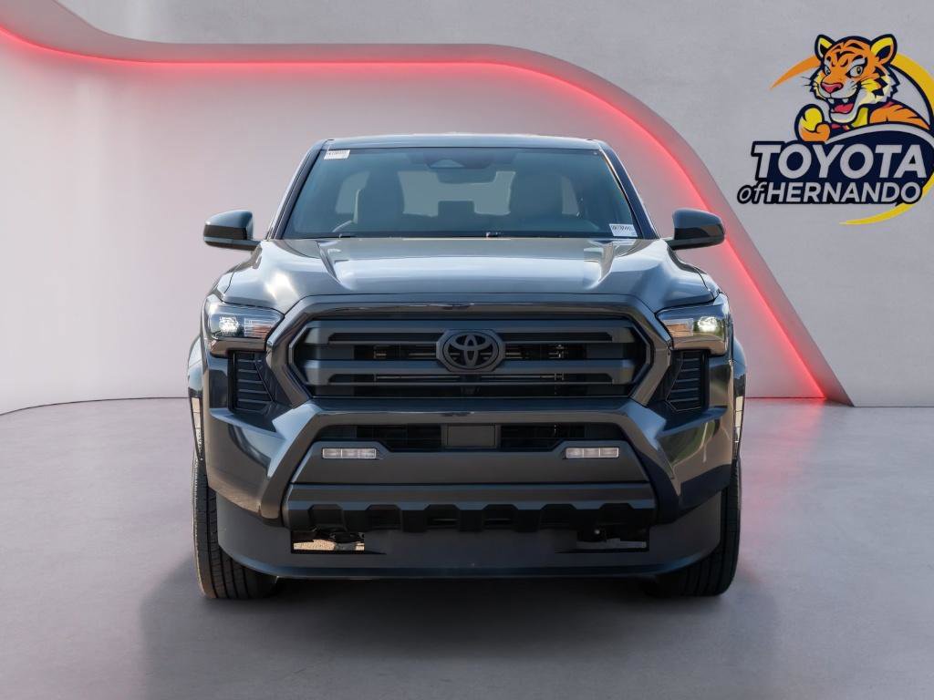 Certified 2025 Toyota Tacoma SR5 AWD/4WD image 2