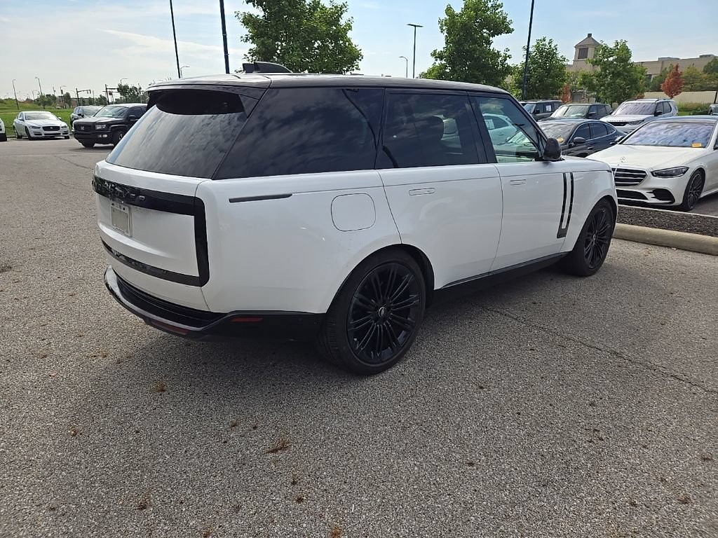 Used 2024 Land Rover Range Rover Autobiography AWD/4WD image 5