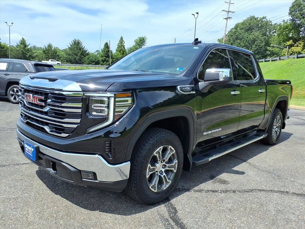 Used 2026 GMC Sierra 1500 SLT w/ SLT Convenience Package AWD/4WD image 7
