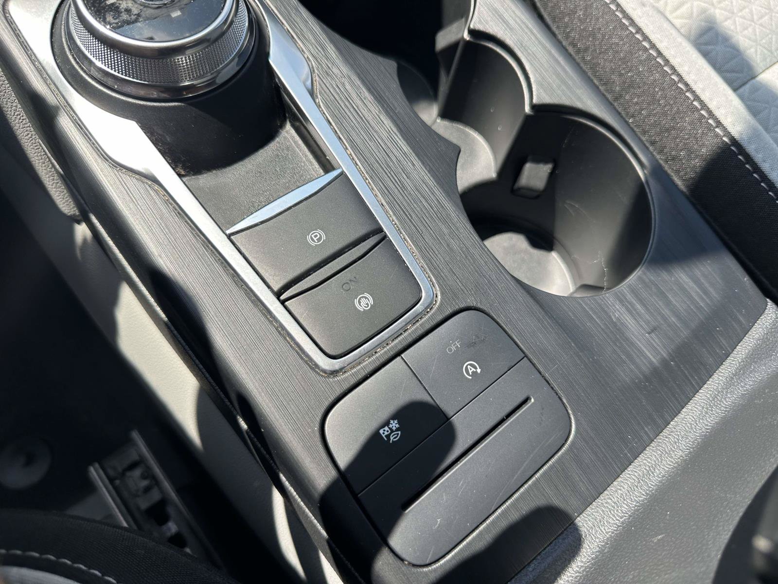 Used 2025 Ford Escape Active AWD/4WD image 21