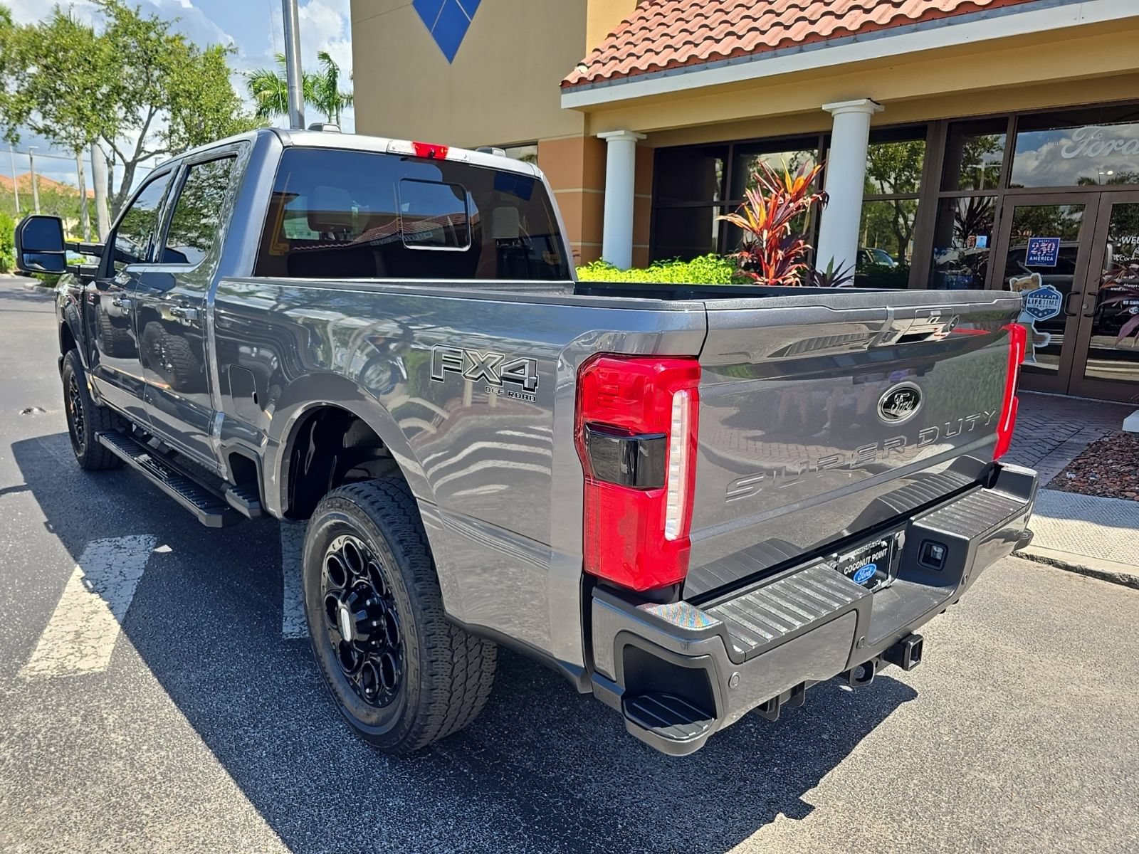Certified 2024 Ford F250 XLT w/ Black Appearance Package AWD/4WD image 3
