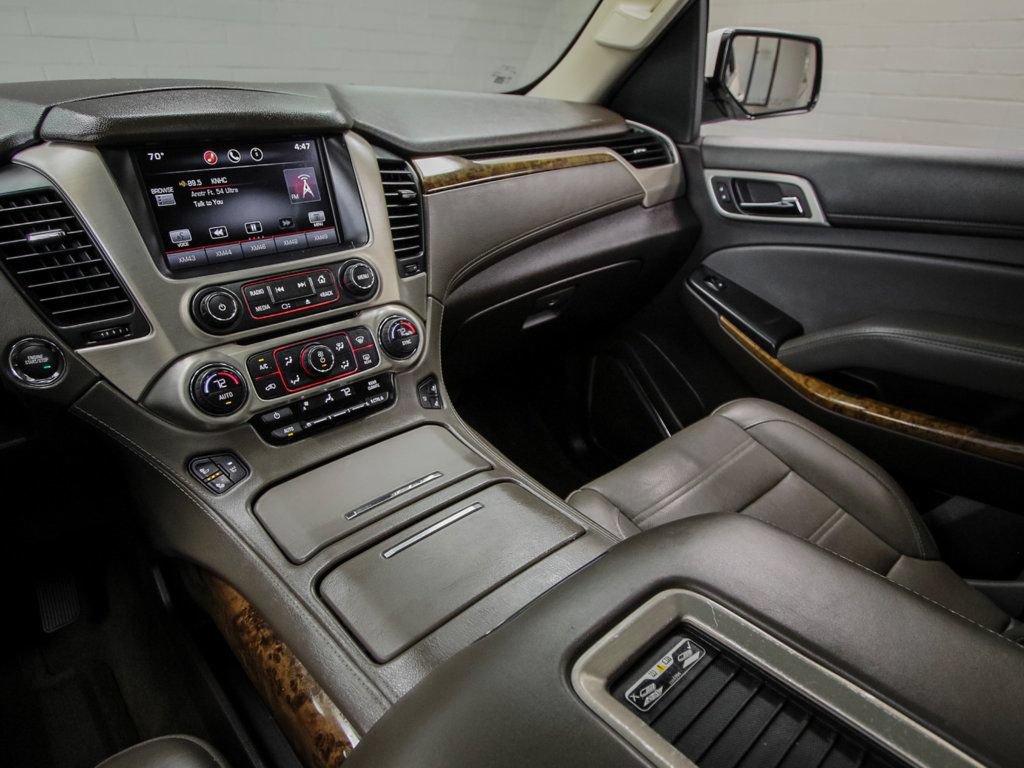 Used 2015 GMC Yukon Denali w/ Premium Package AWD/4WD image 19