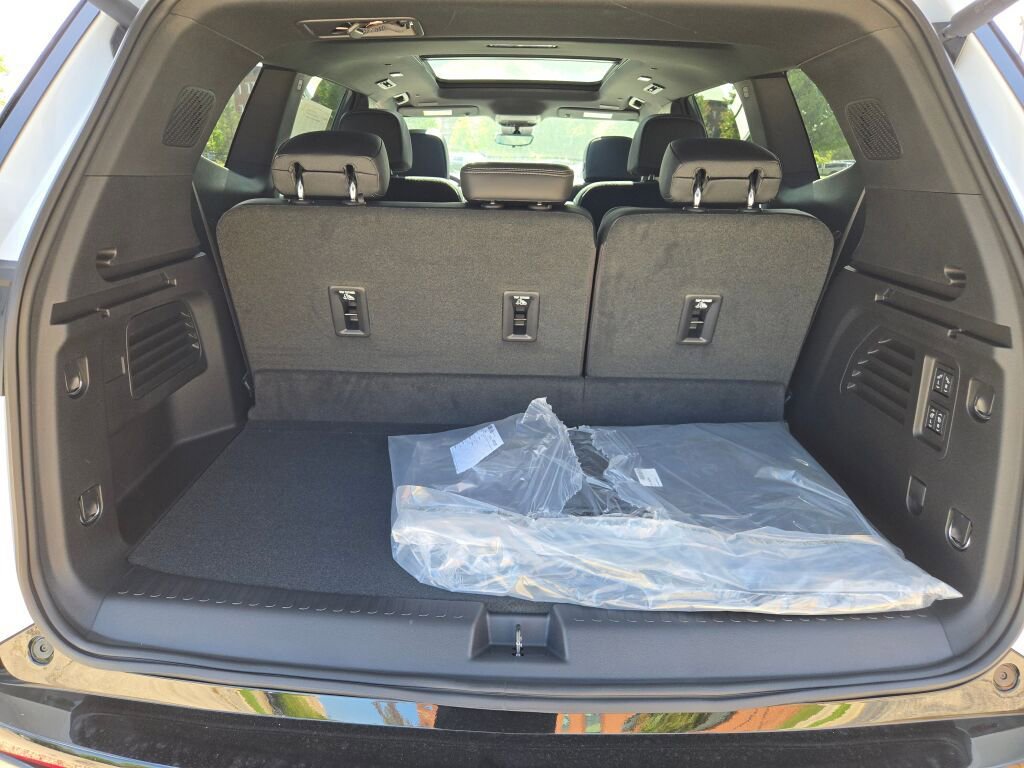 New 2026 Buick Enclave Sport Touring w/ Power Package image 18