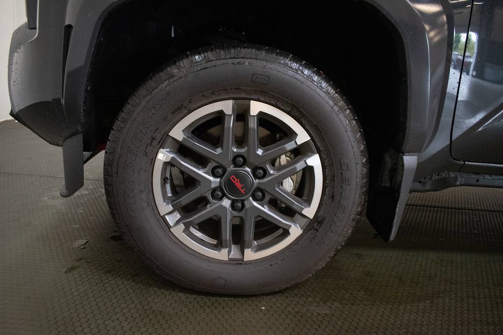 Used 2026 Toyota Tacoma TRD Sport AWD/4WD image 8