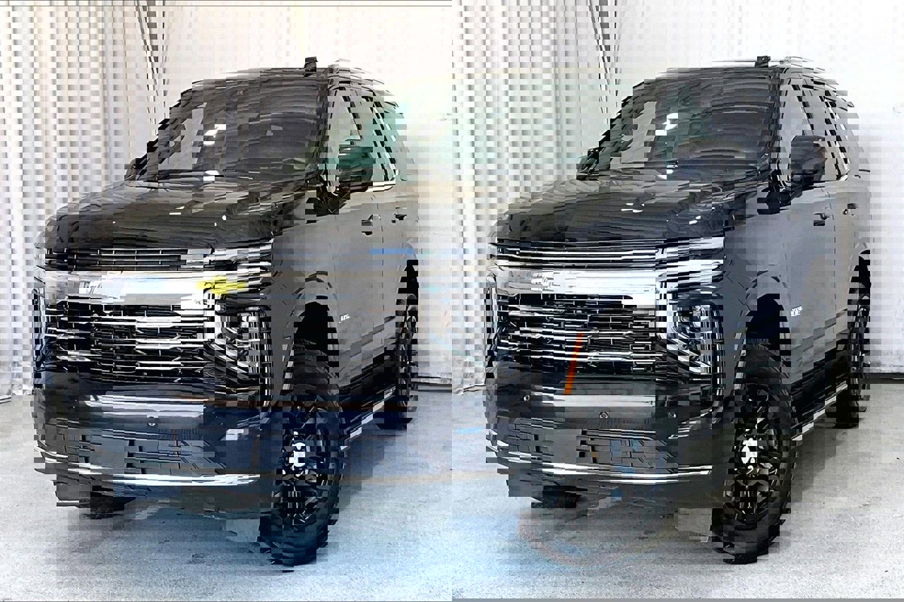 Used 2025 Chevrolet Tahoe LT image 12