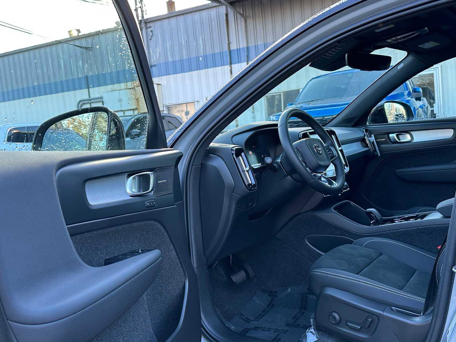 New 2026 Volvo XC40 B5 Ultra w/ Climate Package image 20