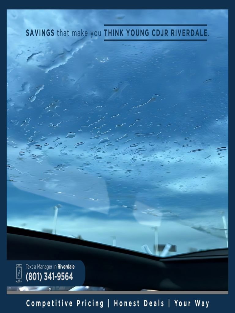 Used 2020 Land Rover Range Rover Evoque SE image 39