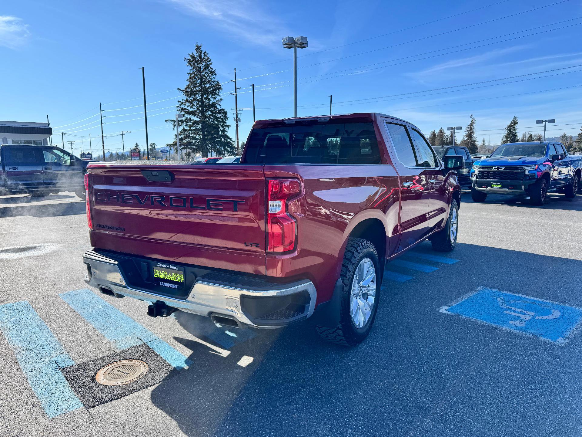 Used 2021 Chevrolet Silverado 1500 LTZ w/ LTZ Premium Package image 7