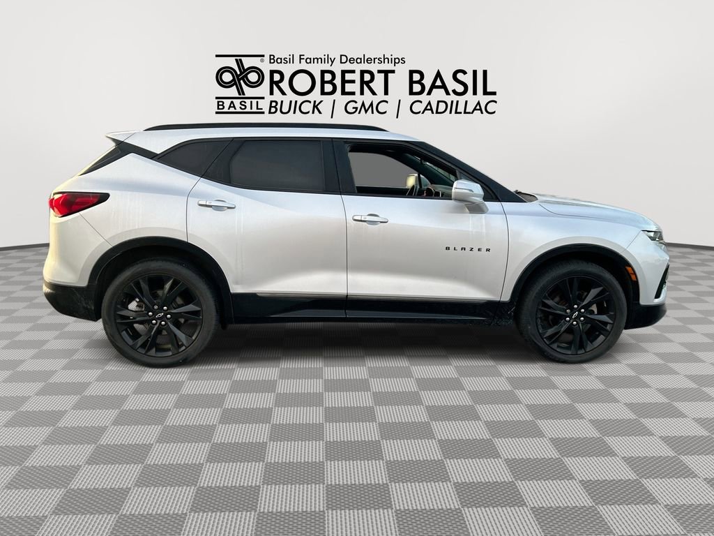 Used 2019 Chevrolet Blazer RS w/ Sun and Wheels Package AWD/4WD image 9