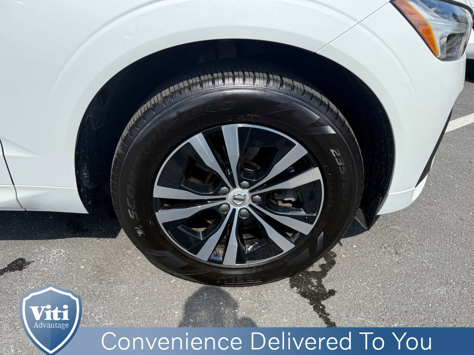 Certified 2024 Volvo XC60 B5 Core image 15