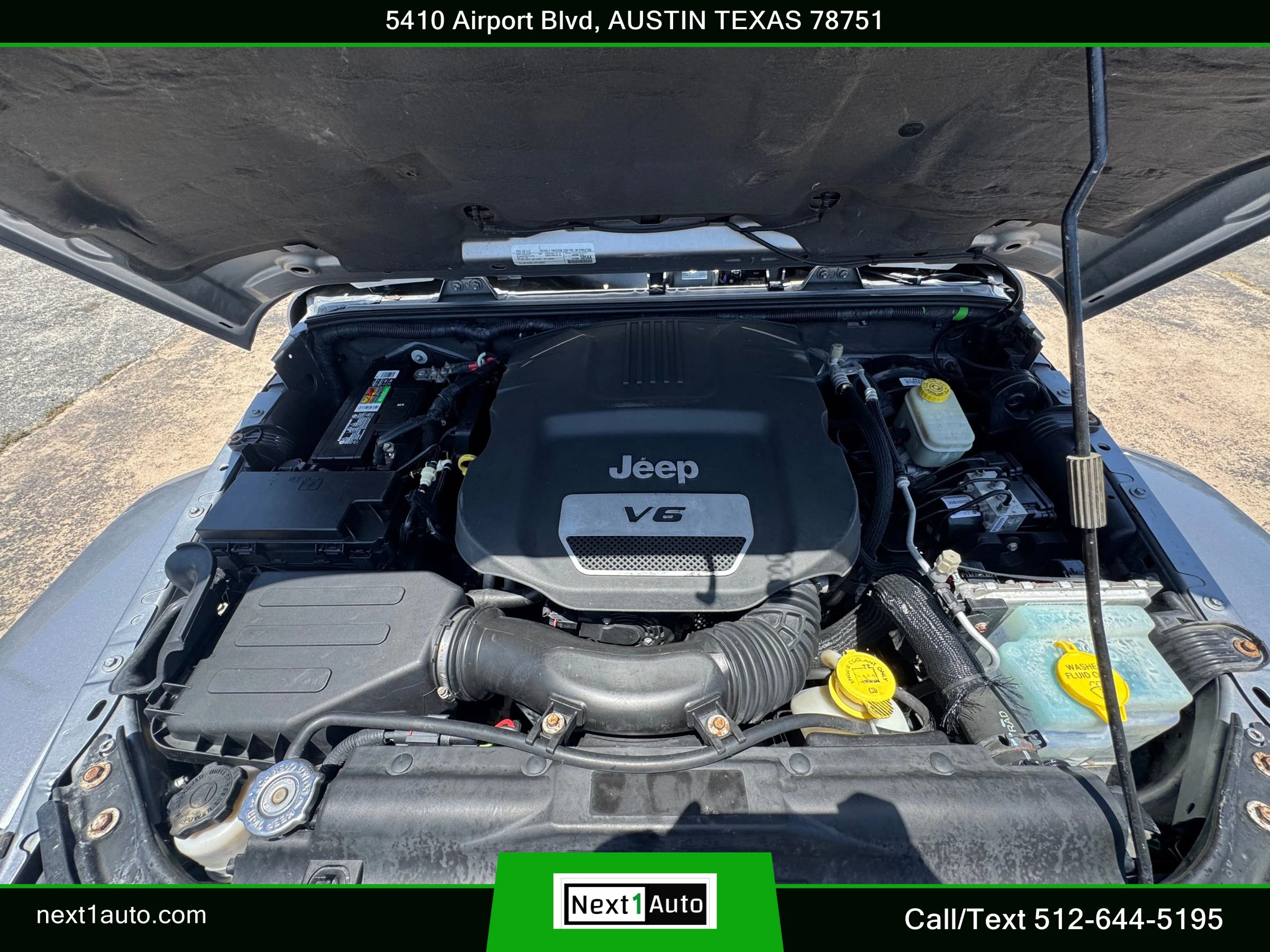 Used 2016 Jeep Wrangler Unlimited Sahara w/ Max Tow Package AWD/4WD image 34