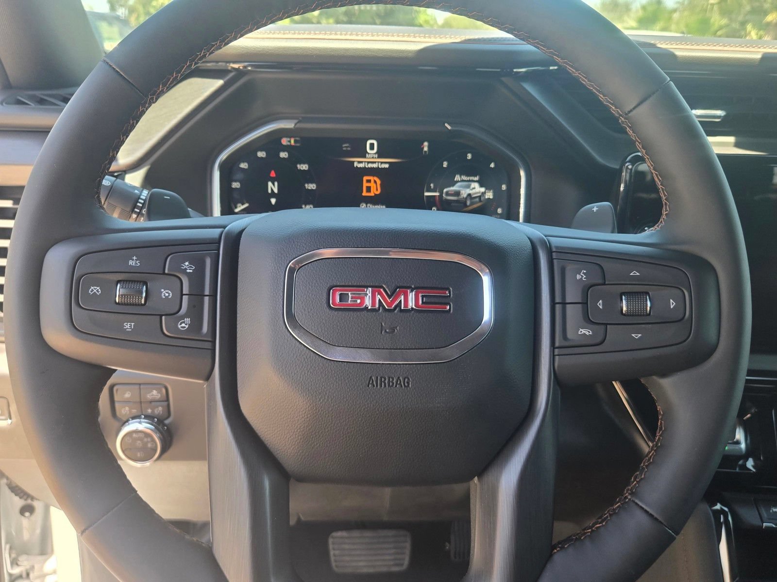 New 2026 GMC Sierra 1500 AT4 w/ AT4 Preferred Package AWD/4WD image 22