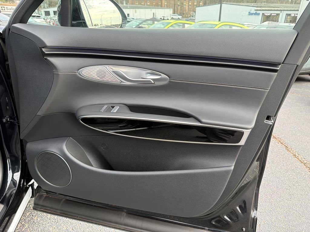 New 2026 Genesis GV70 2.5T image 14