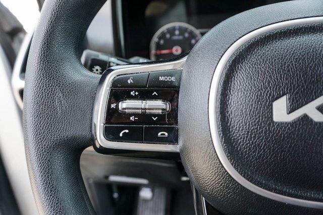 Used 2022 Kia Sorento LX image 20