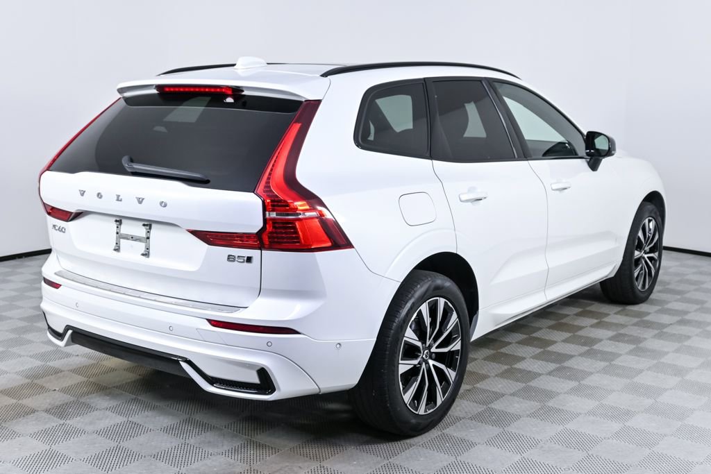 Certified 2024 Volvo XC60 B5 Plus w/ Protection Package Premier AWD/4WD image 28