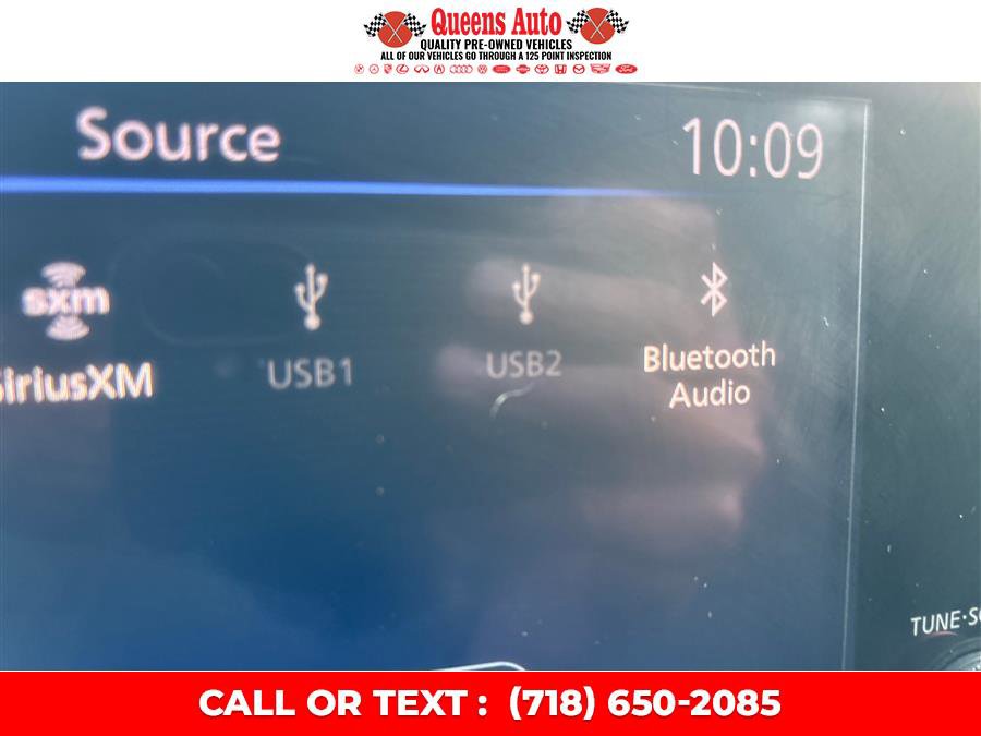 Used 2021 Nissan Sentra SR w/ SR Premium Package FWD image 49