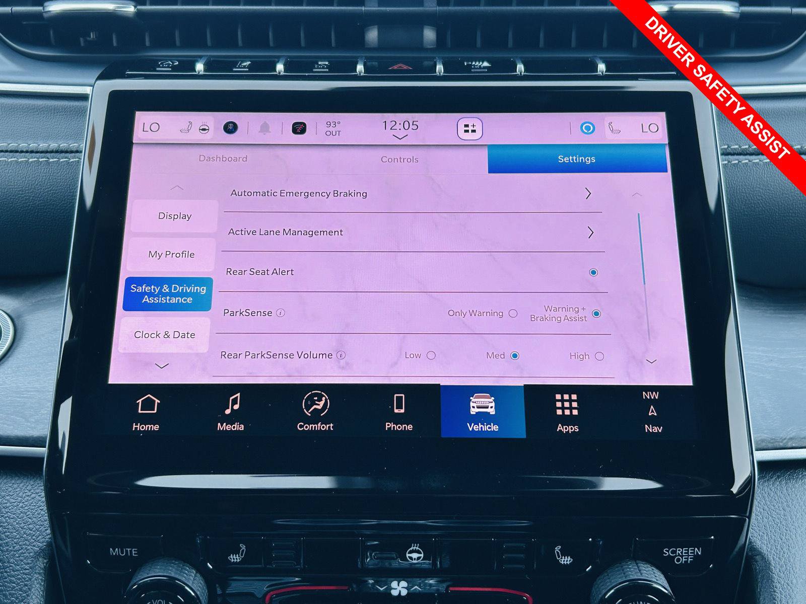 New 2025 Jeep Grand Cherokee Limited AWD/4WD image 9