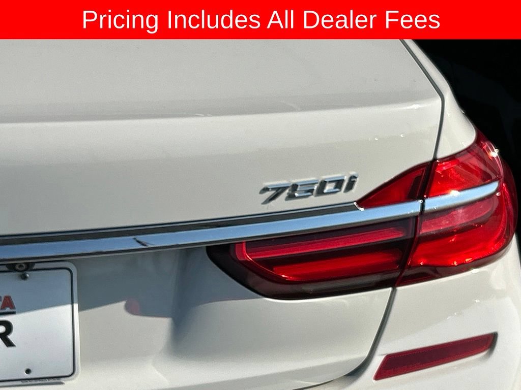 Used 2016 BMW 750i xDrive AWD/4WD image 7