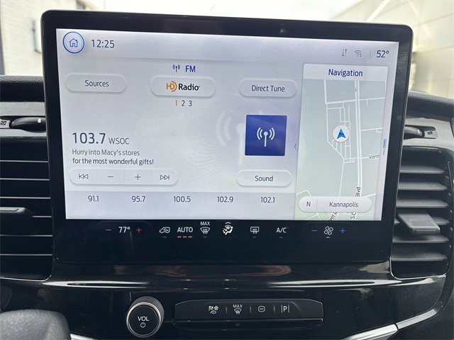 Used 2023 Ford Transit 350 XLT image 4