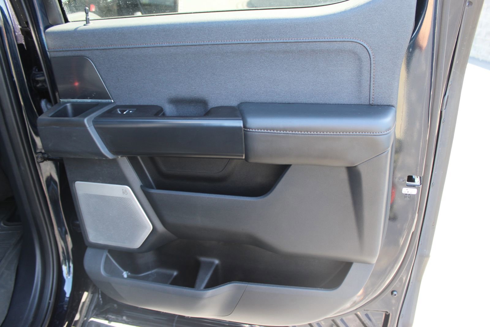 Used 2022 Ford F150 Raptor w/ Equipment Group 801A High AWD/4WD image 15