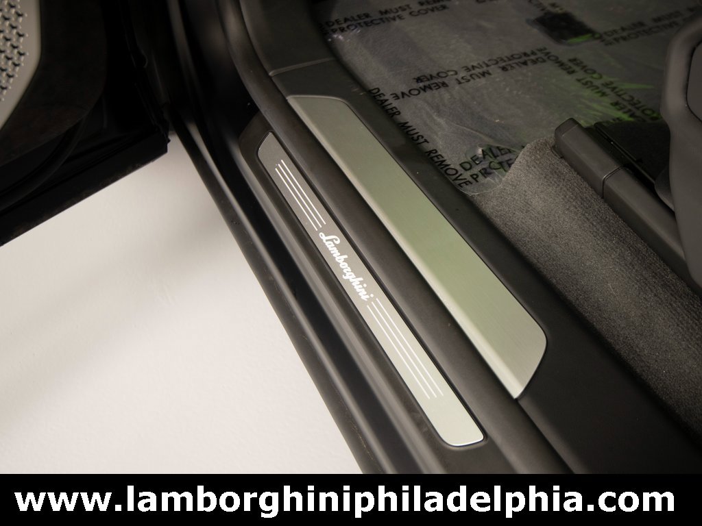 Used 2024 Lamborghini Urus S image 21