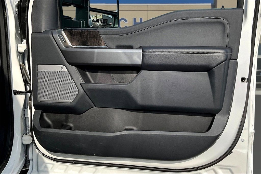 Used 2025 Ford F250 Lariat w/ Lariat Ultimate Package image 29