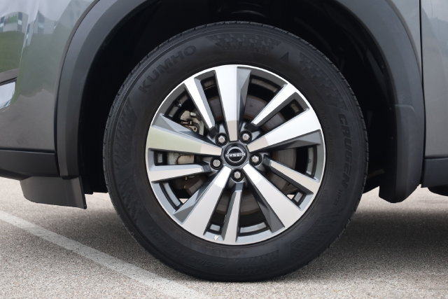 Used 2024 Nissan Pathfinder SL AWD/4WD image 8