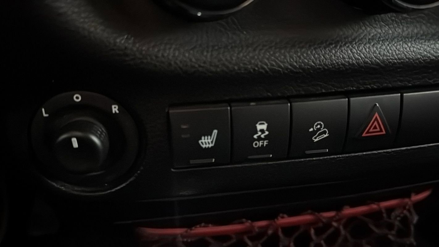 Used 2018 Jeep Wrangler Unlimited Rubicon image 27