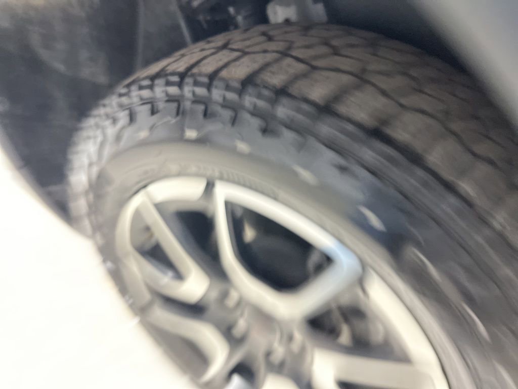 Used 2025 Jeep Compass Trailhawk image 50