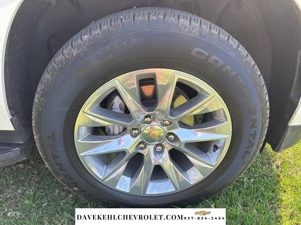 Used 2025 Chevrolet Tahoe Premier AWD/4WD image 40