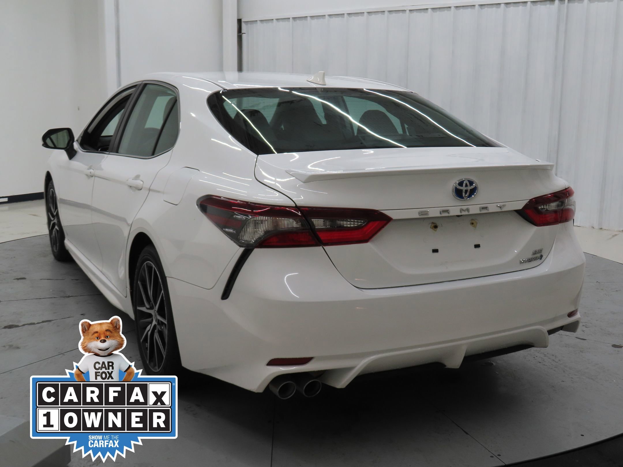 Used 2024 Toyota Camry SE image 5