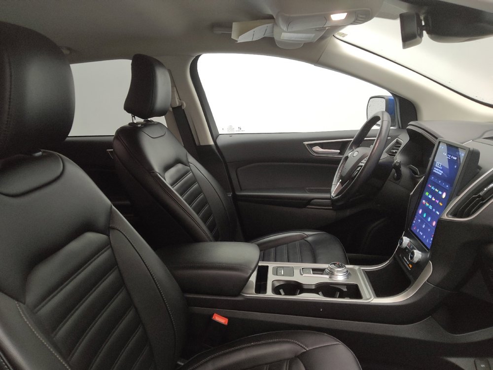 Used 2023 Ford Edge SEL image 21