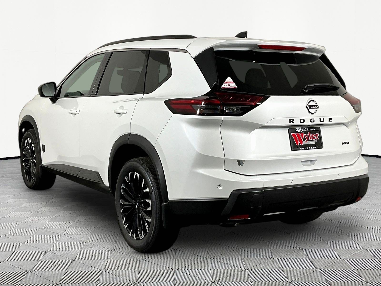 New 2026 Nissan Rogue Dark Armor AWD/4WD image 4