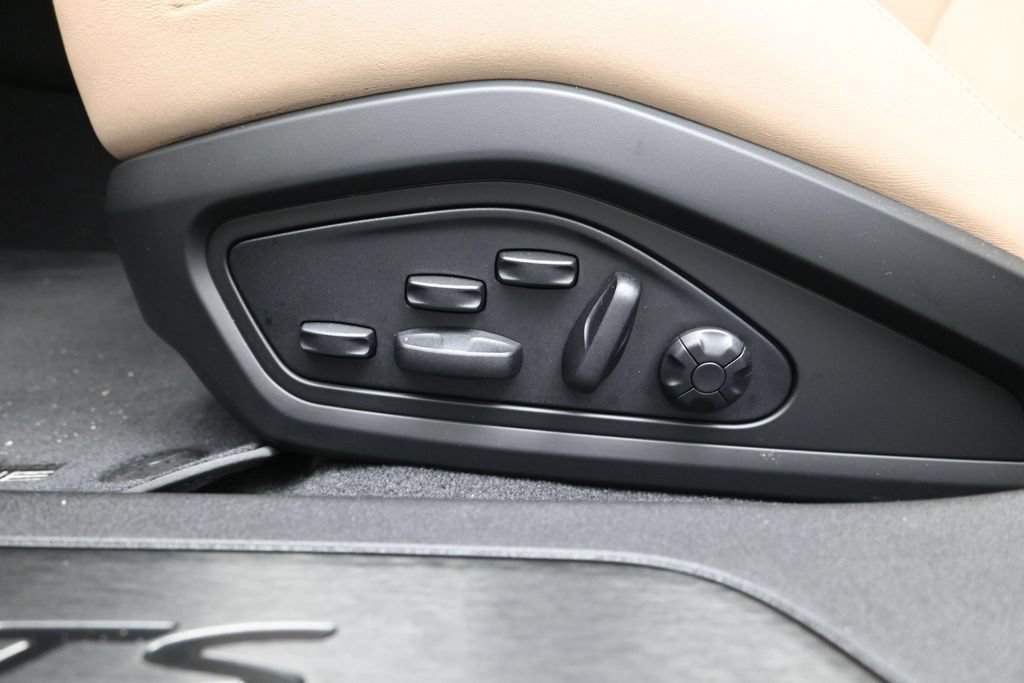 Certified 2024 Porsche Taycan GTS AWD/4WD image 15