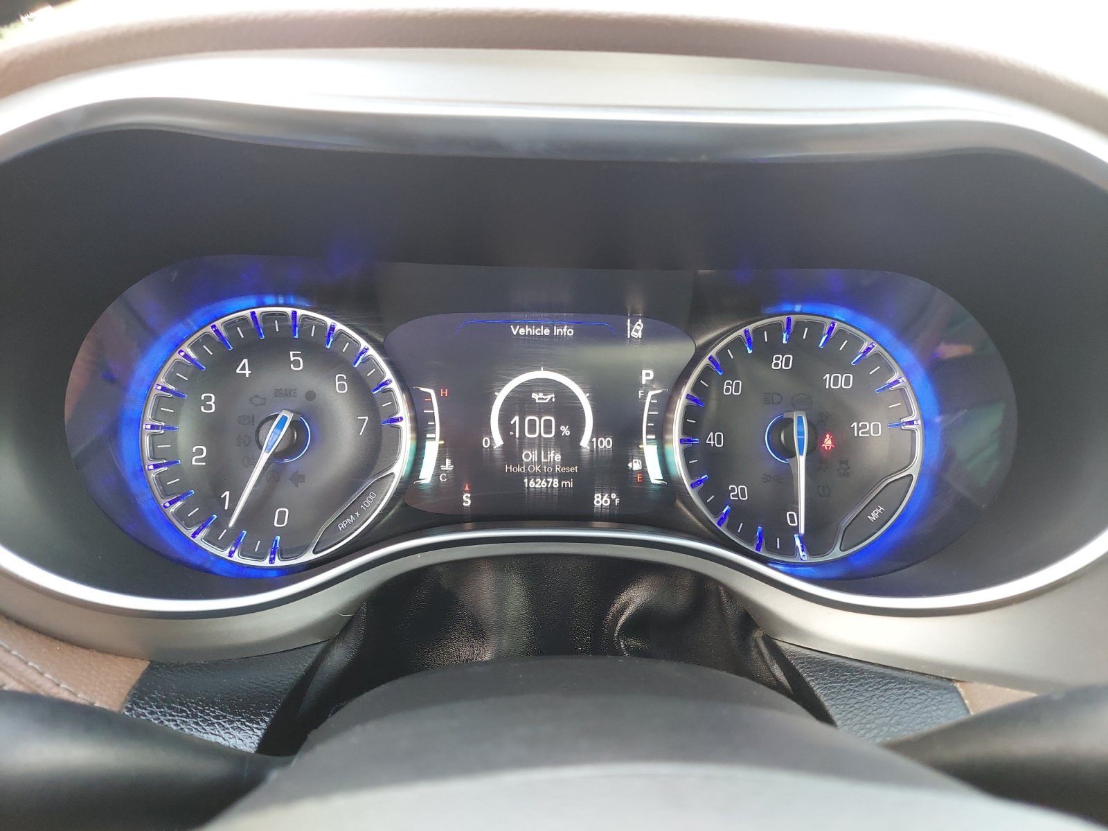 Used 2021 Chrysler Pacifica Limited w/ Uconnect Theater Family Group AWD/4WD image 20