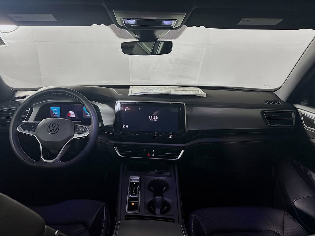 New 2025 Volkswagen Atlas Cross Sport SE image 13