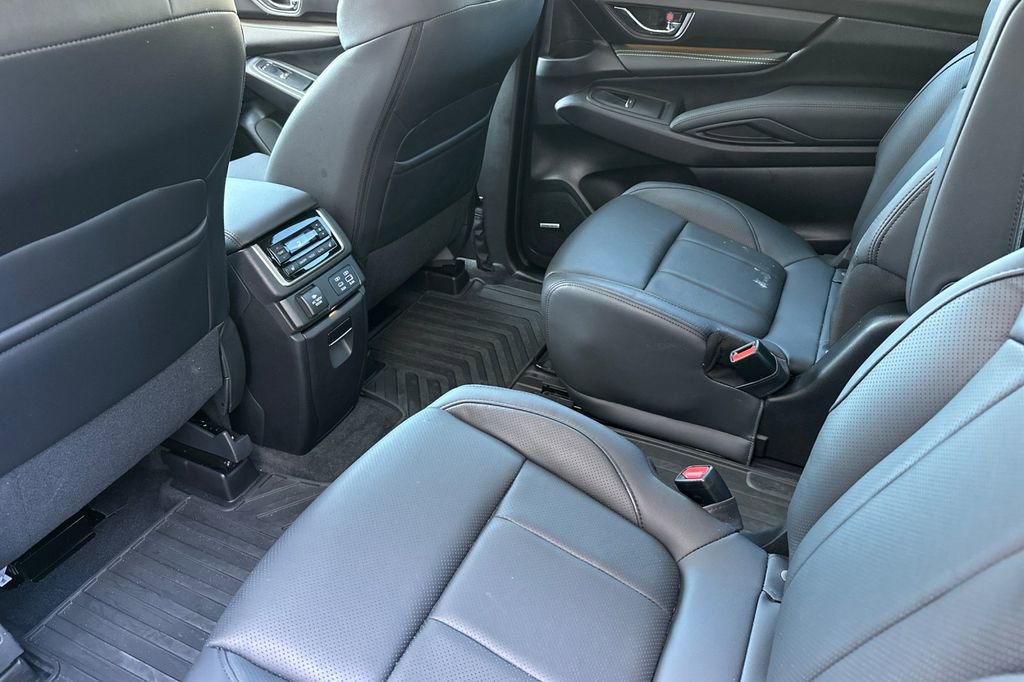 Used 2025 Subaru Ascent Bronze Edition w/ Popular Package #2 image 12