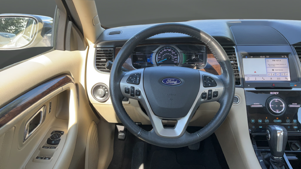 Used 2019 Ford Taurus Limited FWD image 20