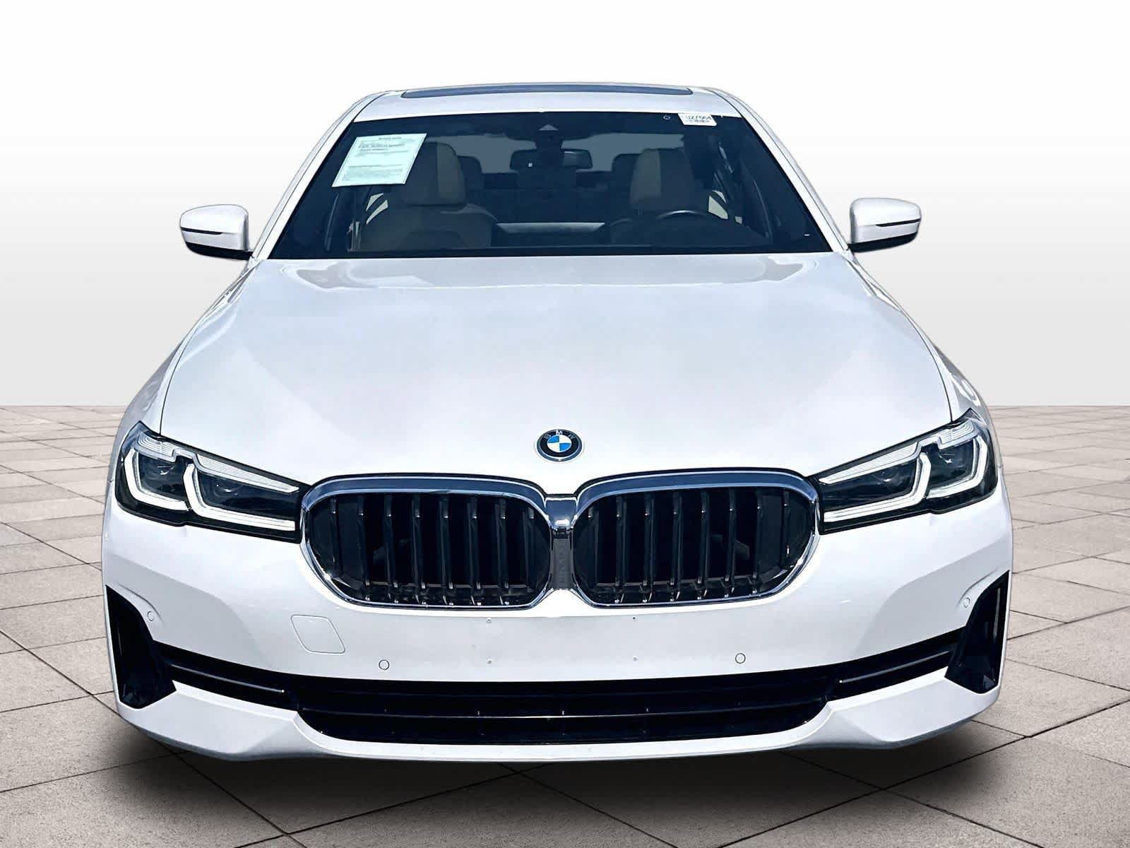 Used 2023 BMW 530e w/ Convenience Package RWD image 2
