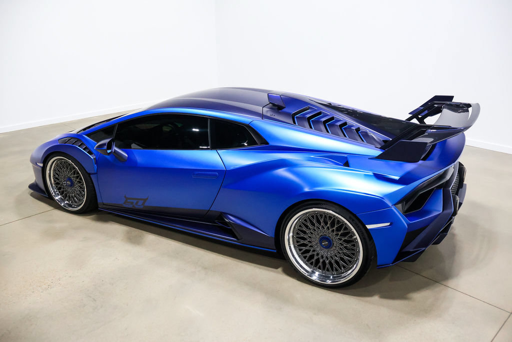 Used 2023 Lamborghini Huracan STO RWD image 22