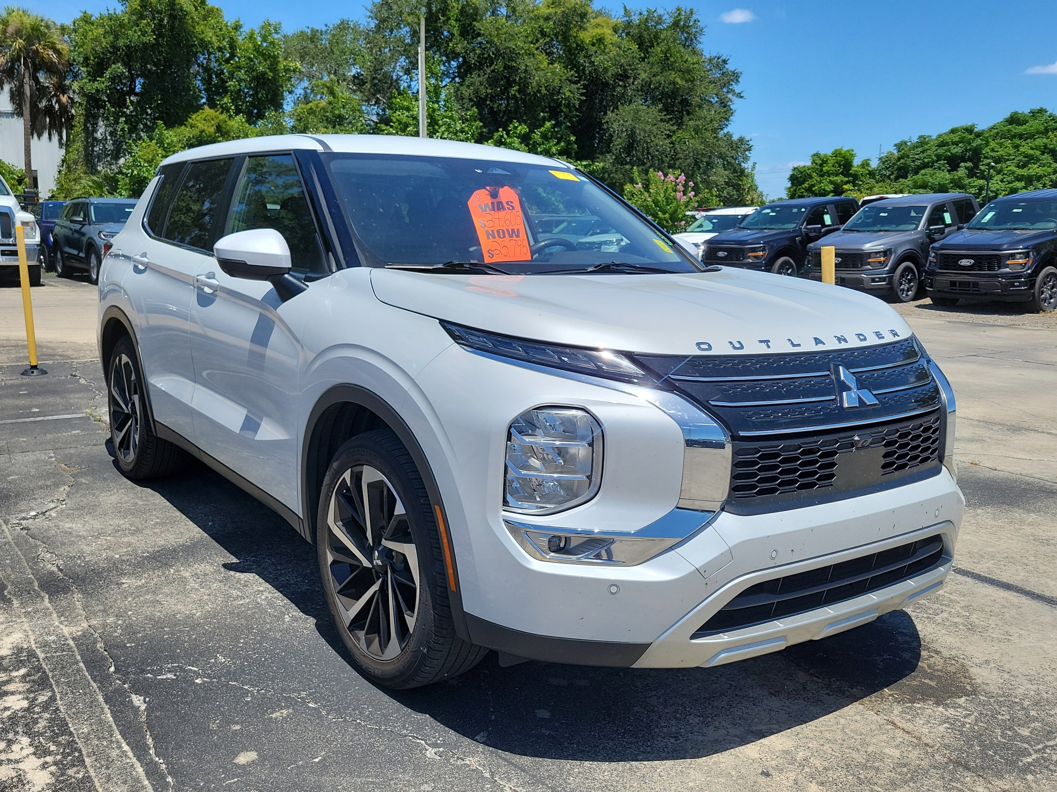 Used 2024 Mitsubishi Outlander FWD image 6
