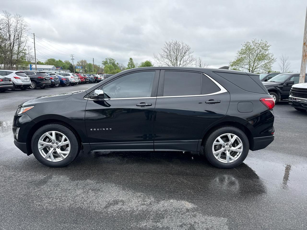 Used 2021 Chevrolet Equinox LT FWD image 3